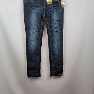 Request skinny leg jeans NWT